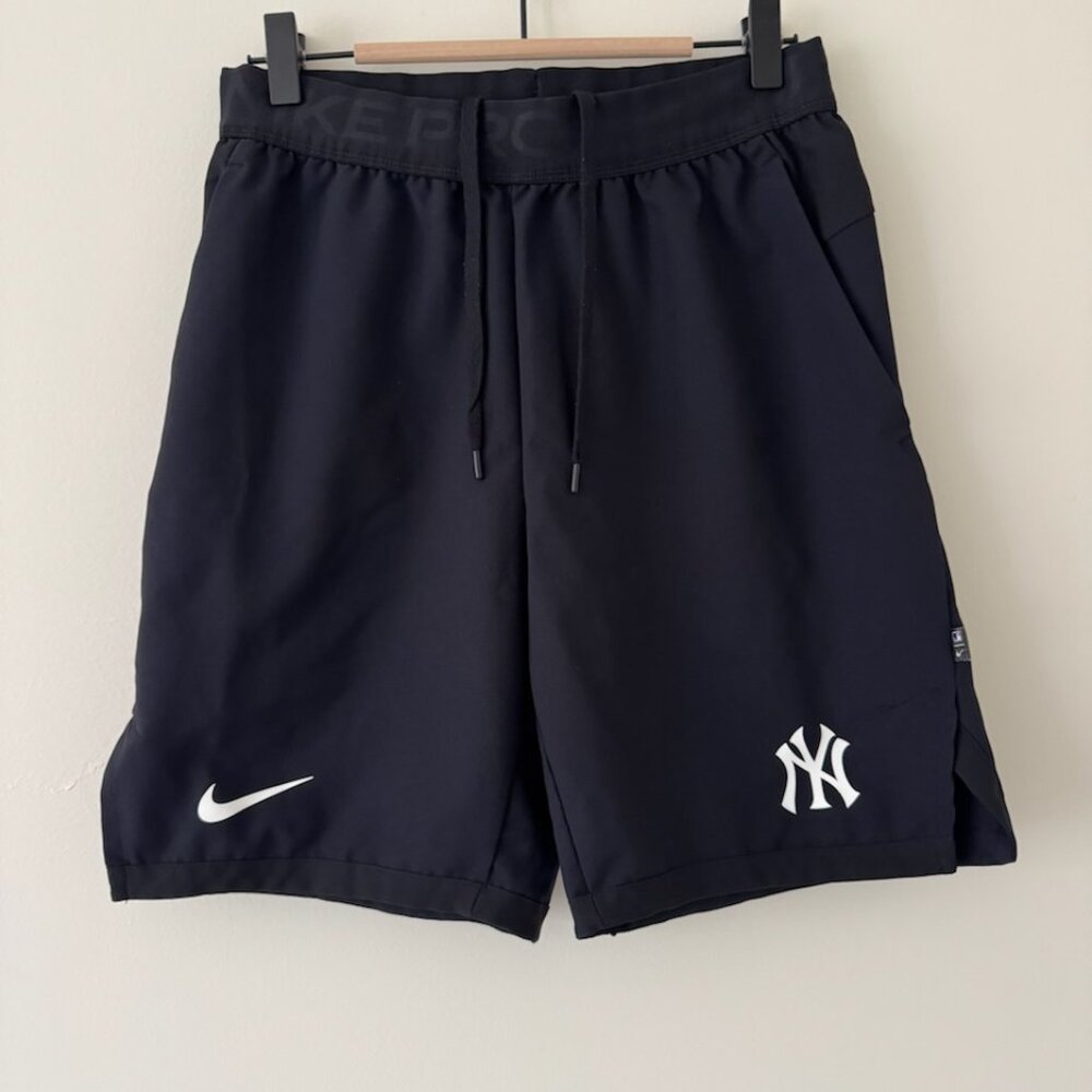 Men's Nike Yankee Shorts